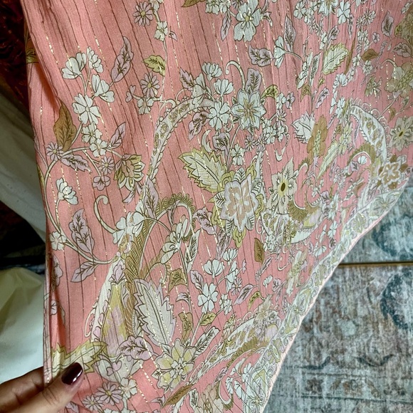 Spell Hendrix Robe - Picture 5 of 10